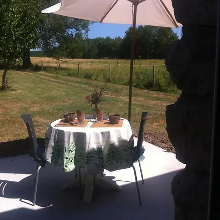 Feriehus Gites Eynardou En Perigord Naussannes